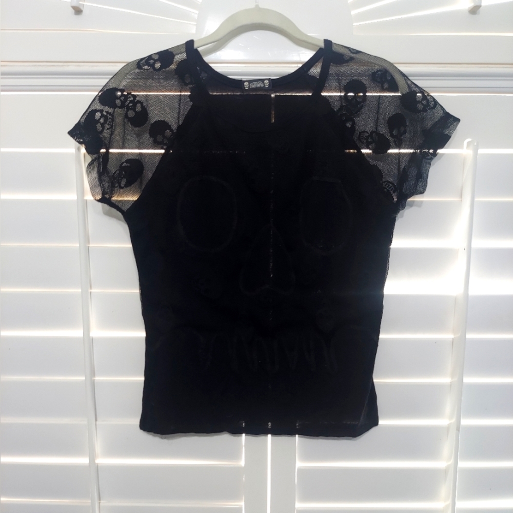 Skull shirt